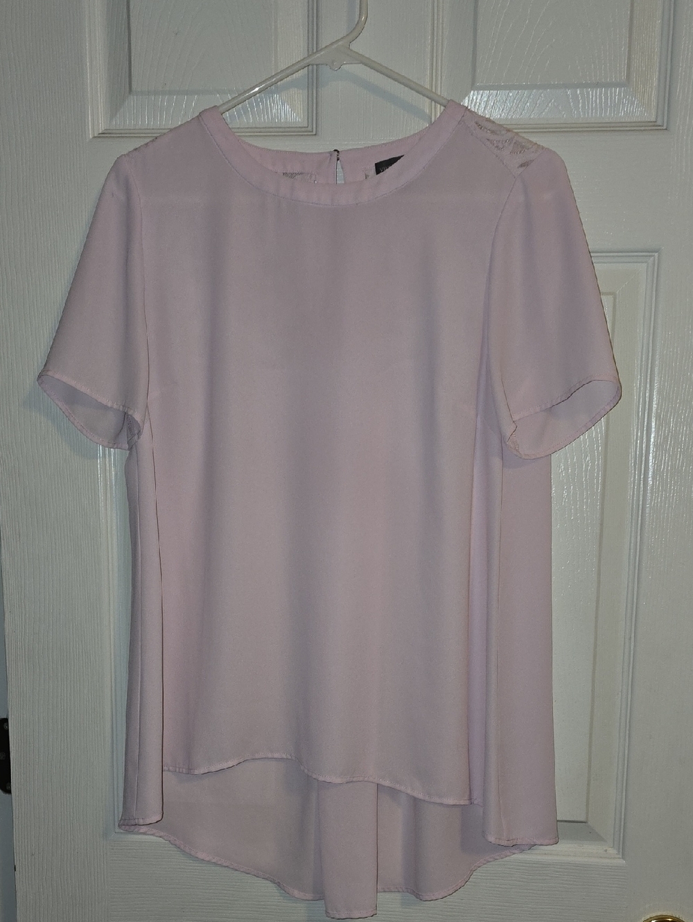 Vince Camuto Light Pink Short Sleeve High-Low Blouse
